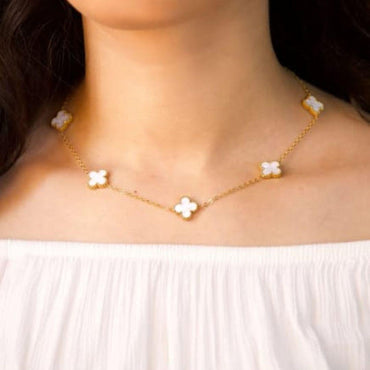 White Anti Tarnish Vancleaf Neckpiece
