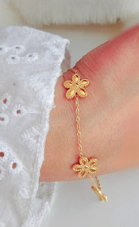 Gold Anti Tarnish Floral Bracelet