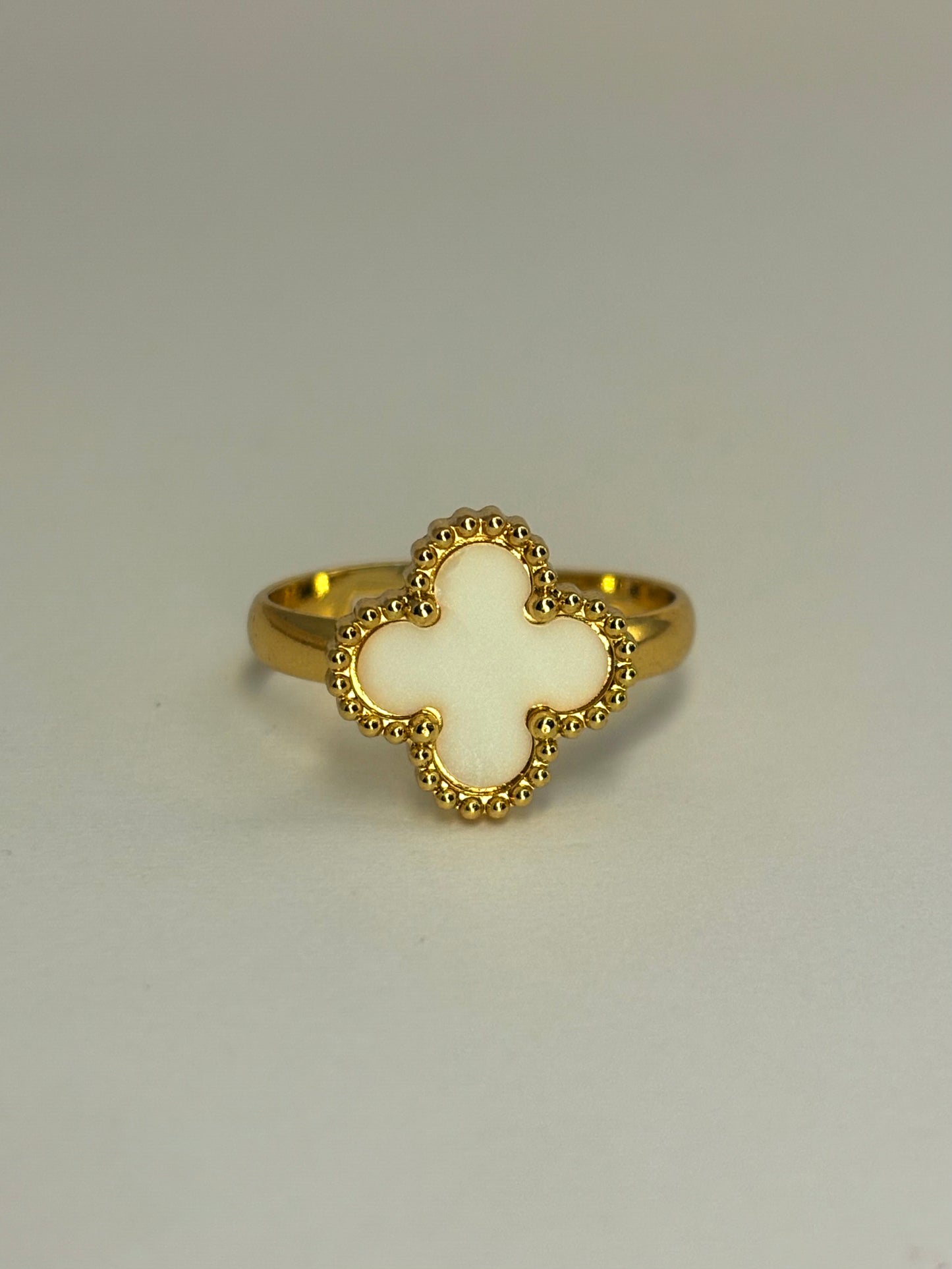 White Anti Tarnish Vancleef Ring