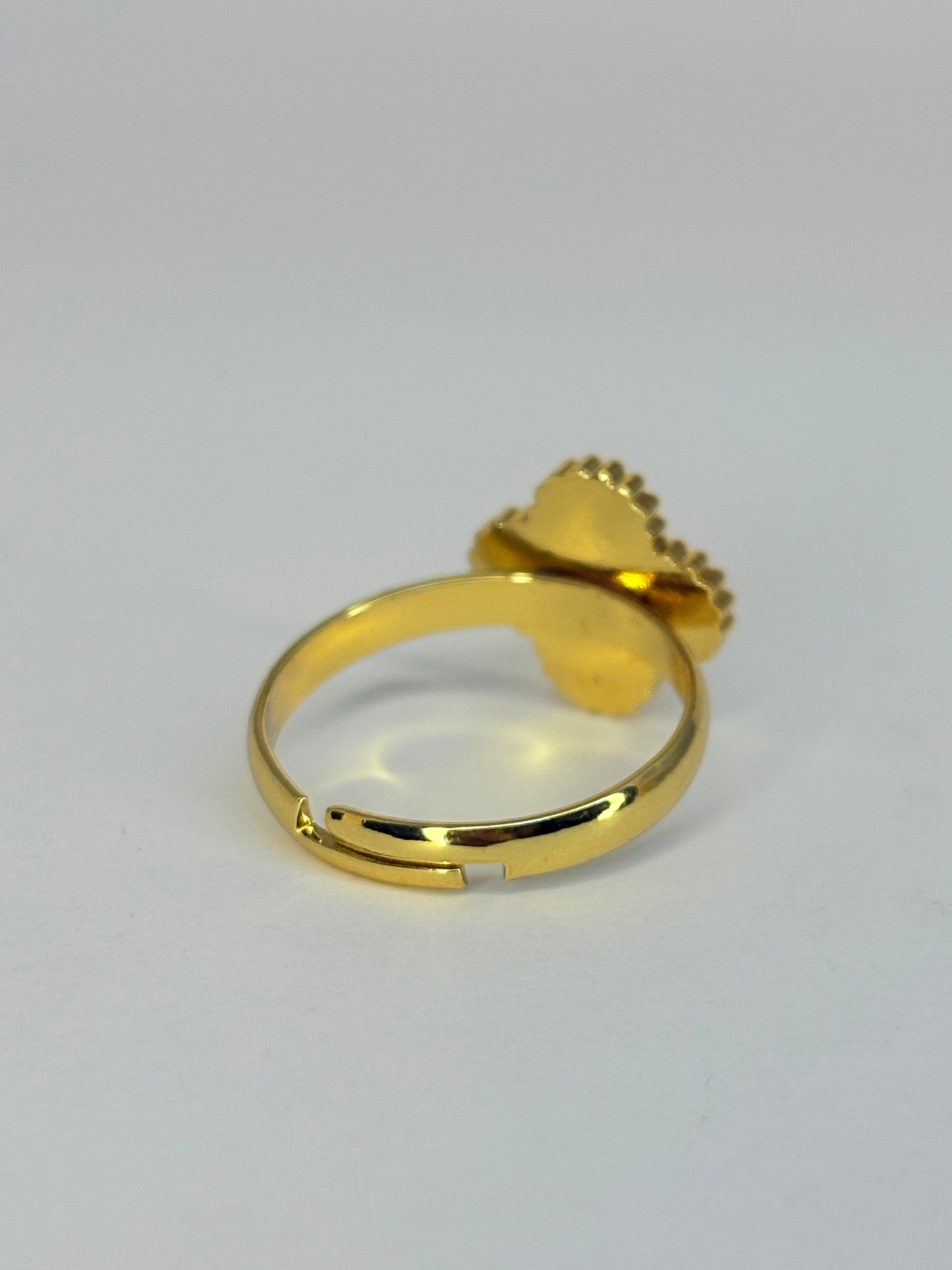 White Anti Tarnish Vancleef Ring