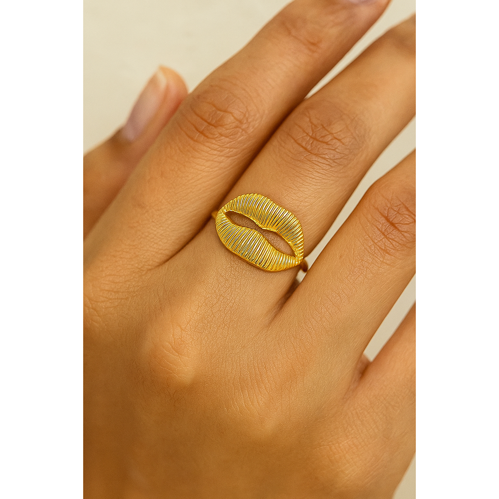 Gold Plated Anti Tarnish Lips Ring