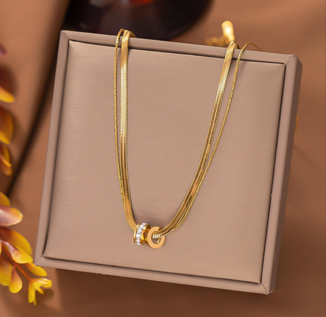 Double Layered Rings Neckpiece