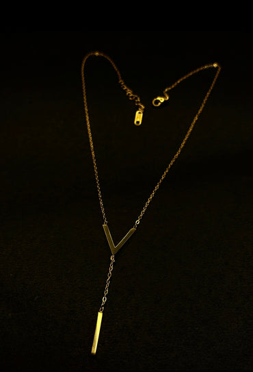 FO V-Drop Neckpiece – Gold