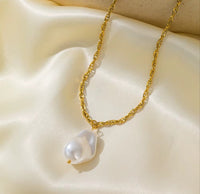 Freshwater pearl anti tarnish neckpiece