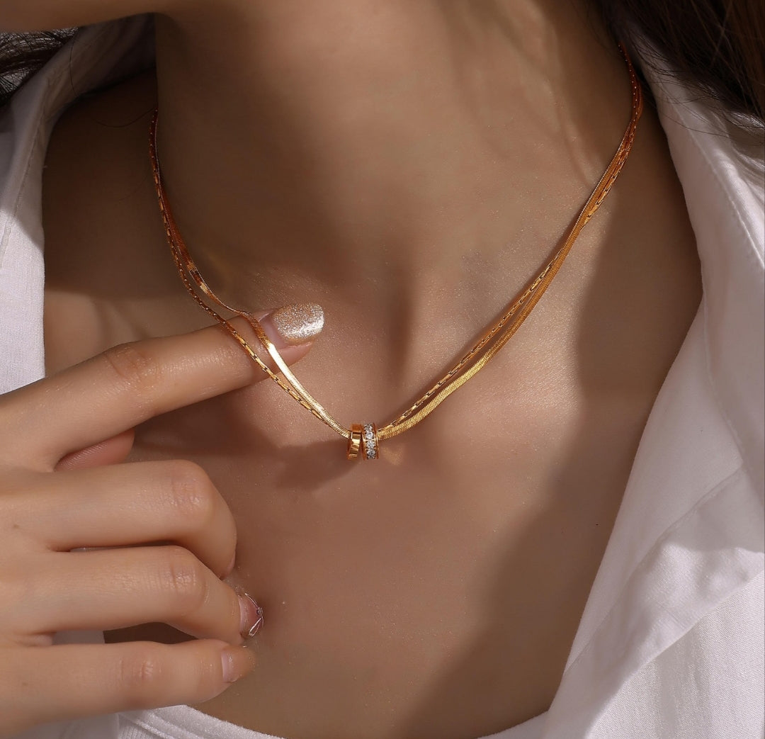 Double Layered Rings Neckpiece