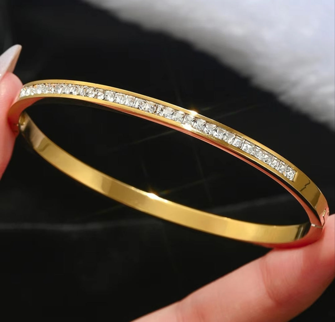 Crystal Line Anti-Tarnish Bracelet