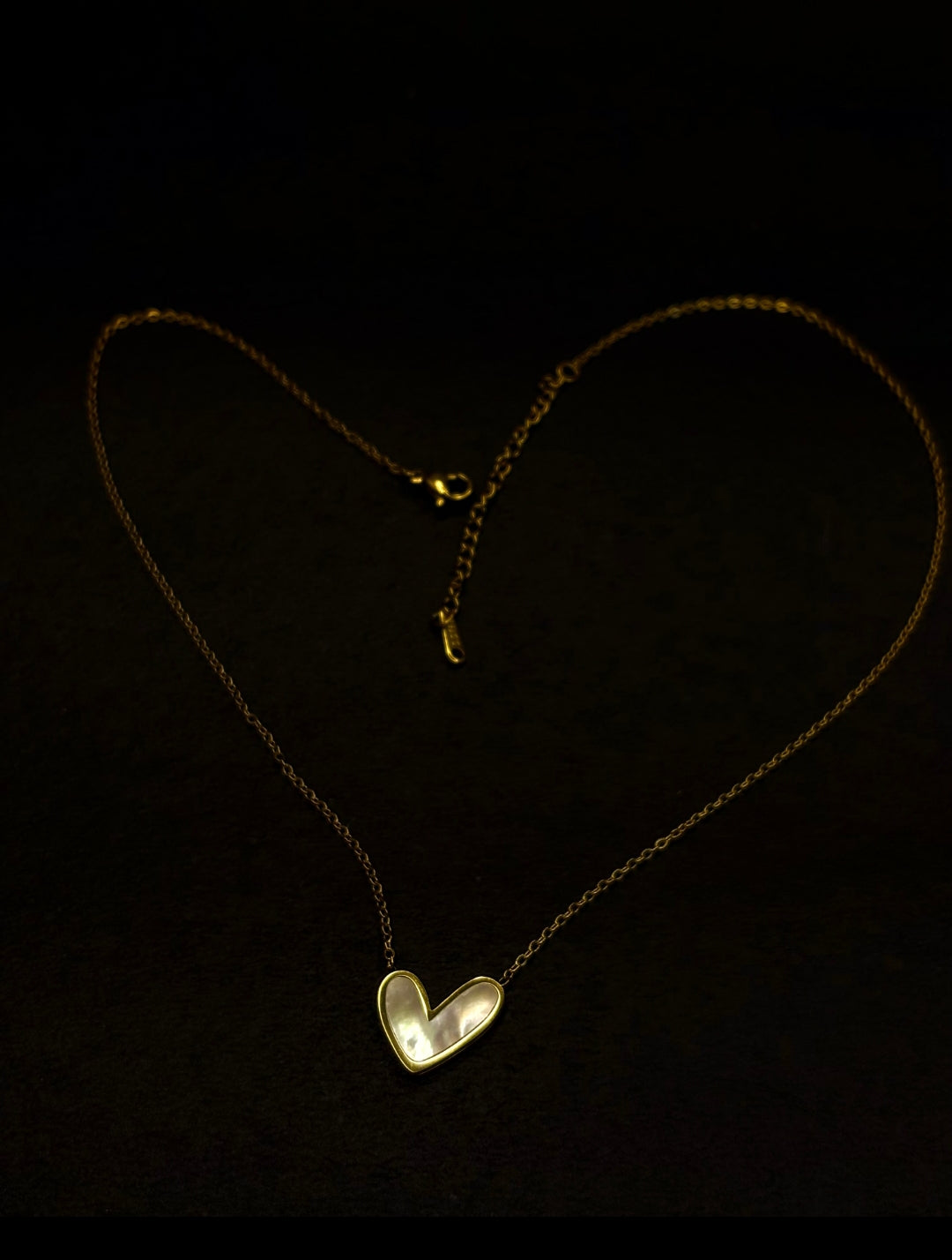 FO Pearl Heart Neckpiece– Gold