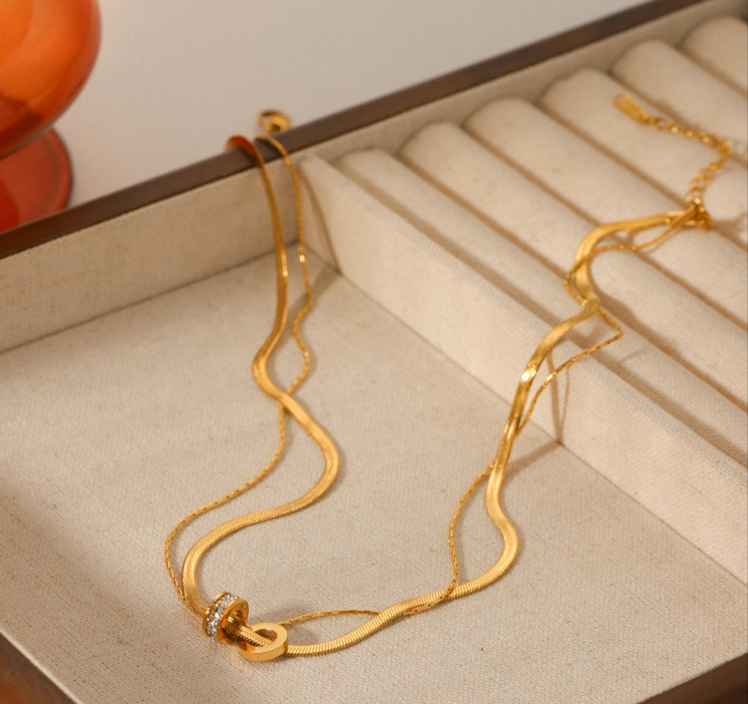 Double Layered Rings Neckpiece