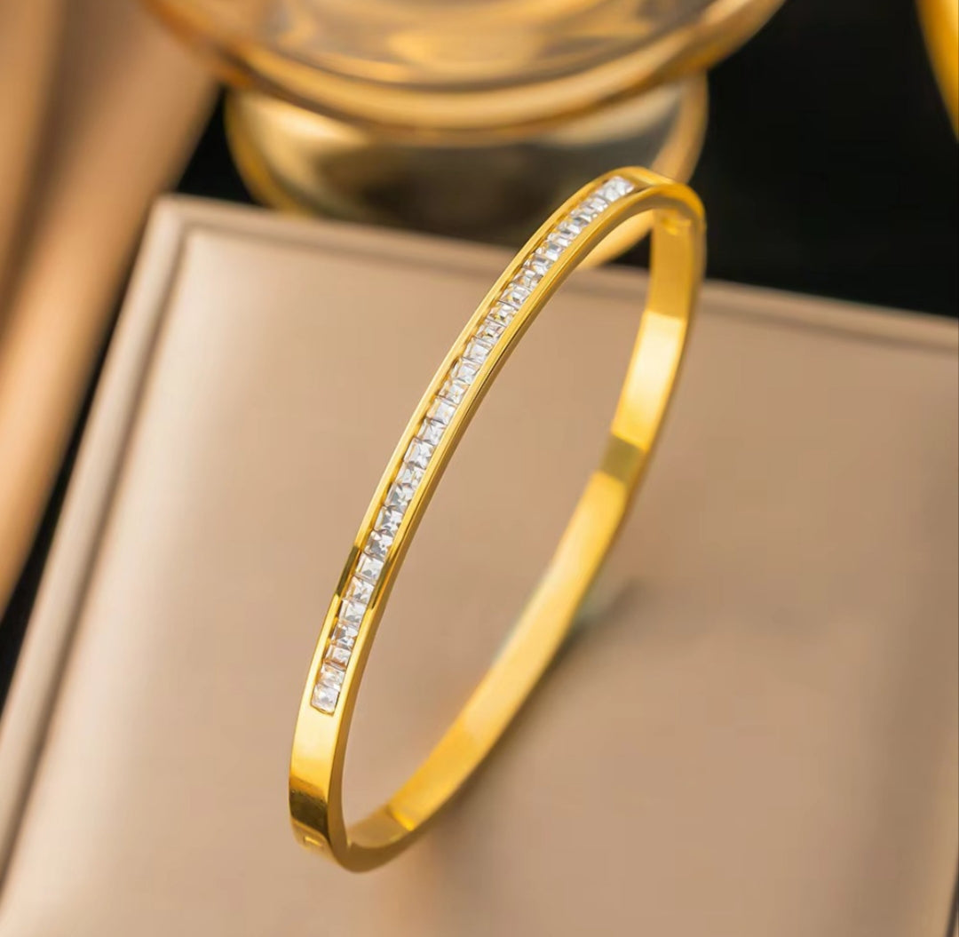 Crystal Line Anti-Tarnish Bracelet